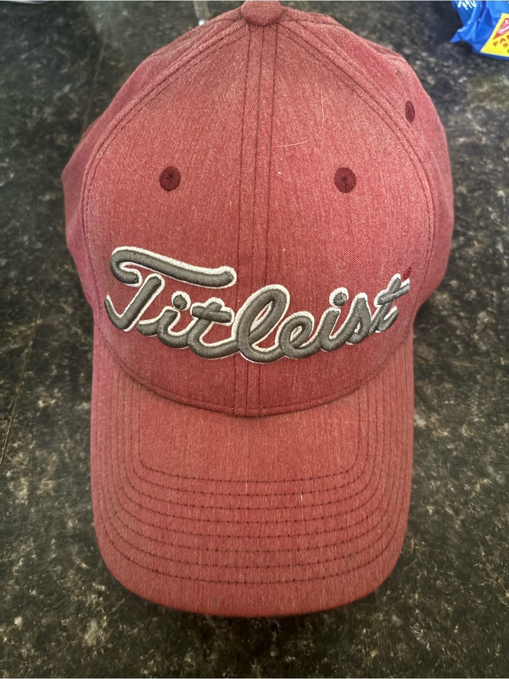 Titleist Maroon/Fade Red Flex Fit Curved-Brim Embroidered Logo Hat